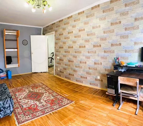 3-к. квартира, 60м, 1/5эт. - Фото 1