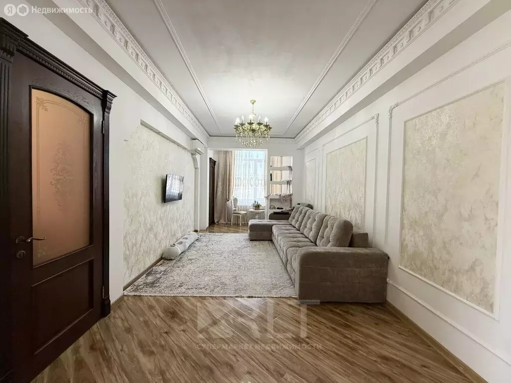 3-комнатная квартира: Махачкала, улица Митарова, 3 (70 м) - Фото 1