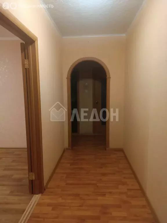 3-комнатная квартира: Омск, микрорайон Московка-2, улица Ярослава ... - Фото 2