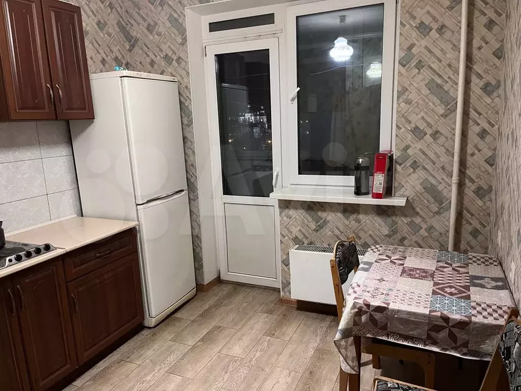 2-к. квартира, 50 м, 9/17 эт. - Фото 0