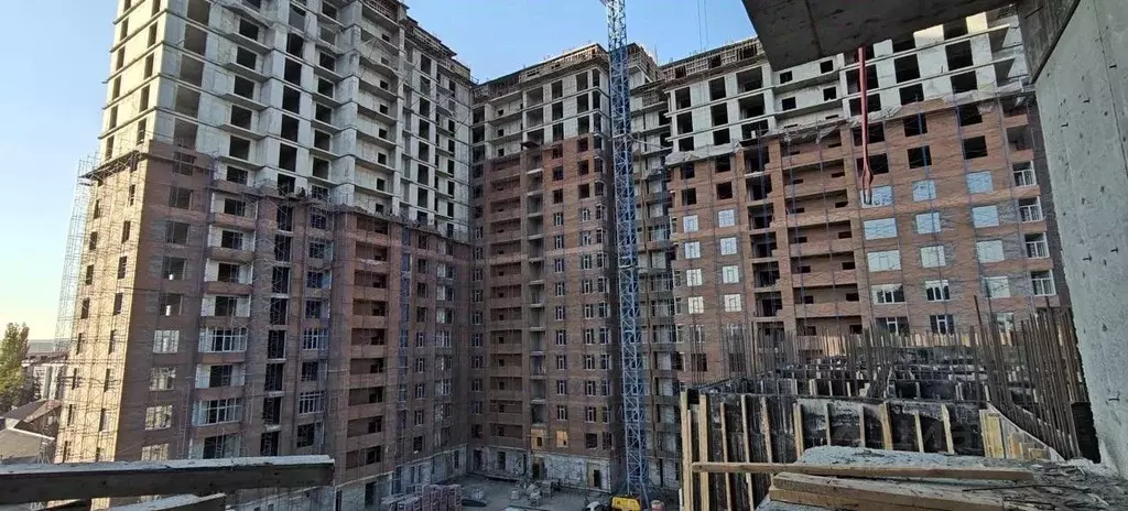 3-к кв. Чеченская республика, Грозный ул. Лермонтова, 81 (128.0 м) - Фото 0