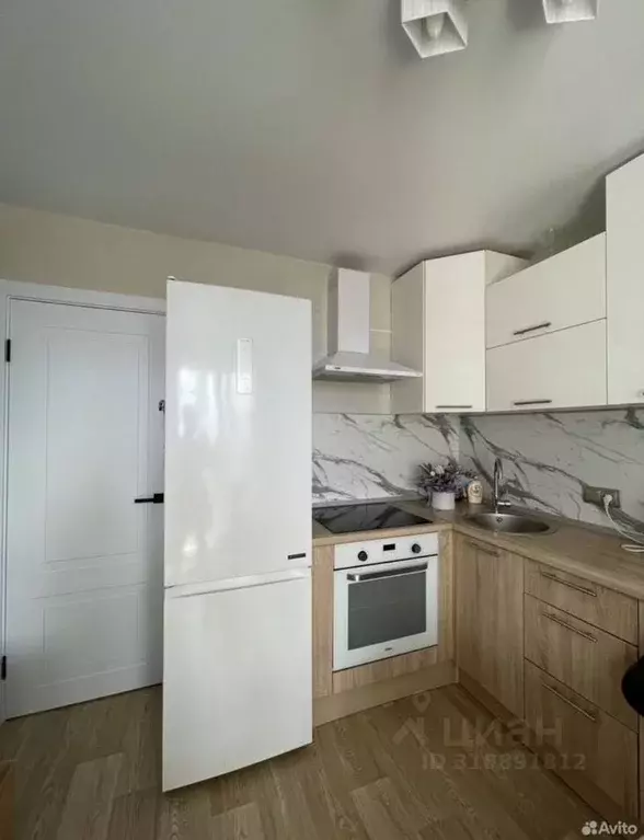 1-к кв. Самарская область, Тольятти Революционная ул., 13А (47.0 м) - Фото 0