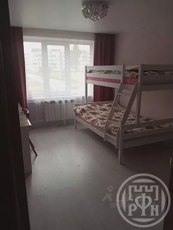 4-к кв. Ленинградская область, Сланцы ул. Ленина, 32В (72.7 м) - Фото 0