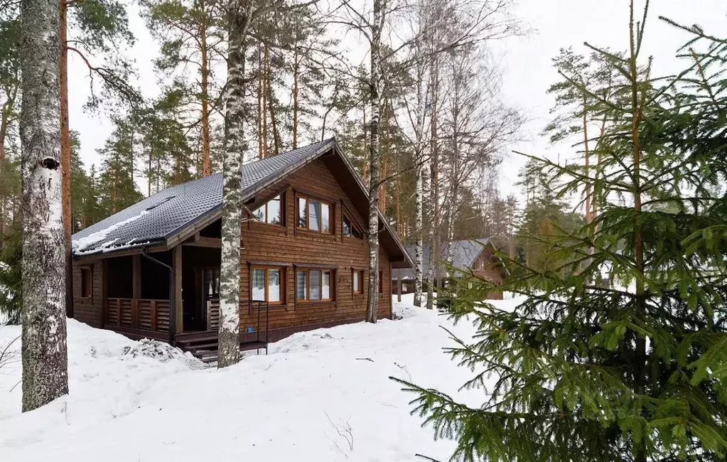 Дом в Ленинградская область, Выборгский район, Рощино пгт ул. ... - Фото 0