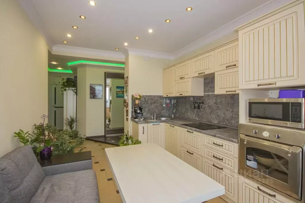 2-к кв. Свердловская область, Екатеринбург ул. Пехотинцев, 3к4 (56.0 ... - Фото 2