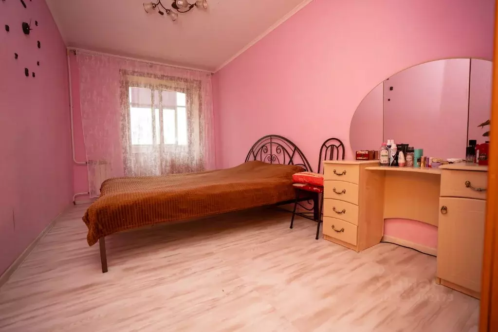 3-к кв. Тюменская область, Тобольск 8-й мкр, 28 (59.8 м) - Фото 1