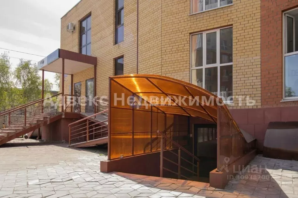 Помещение свободного назначения в Тюменская область, Тюмень ул. Клары ... - Фото 1