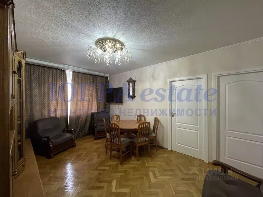 4-к кв. Ханты-Мансийский АО, Нижневартовск ул. Чапаева, 15к1 (115.0 м) - Фото 1