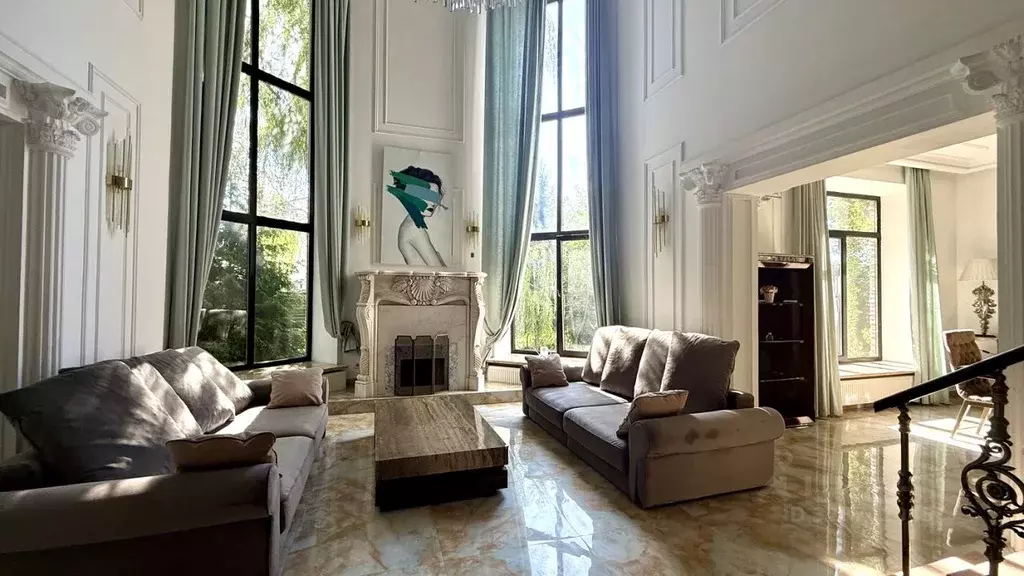 Коттедж в Московская область, Красногорск городской округ, с. ... - Фото 1