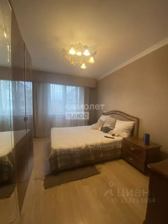 3-к кв. Орловская область, Орел наб. Дубровинского, 96 (66.2 м) - Фото 1