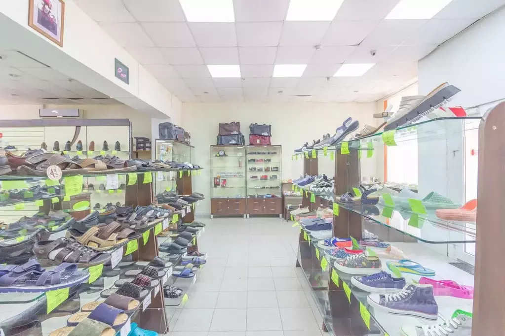 Торговая площадь в Сахалинская область, Холмск ул. Победы, 2 (329 м) - Фото 1