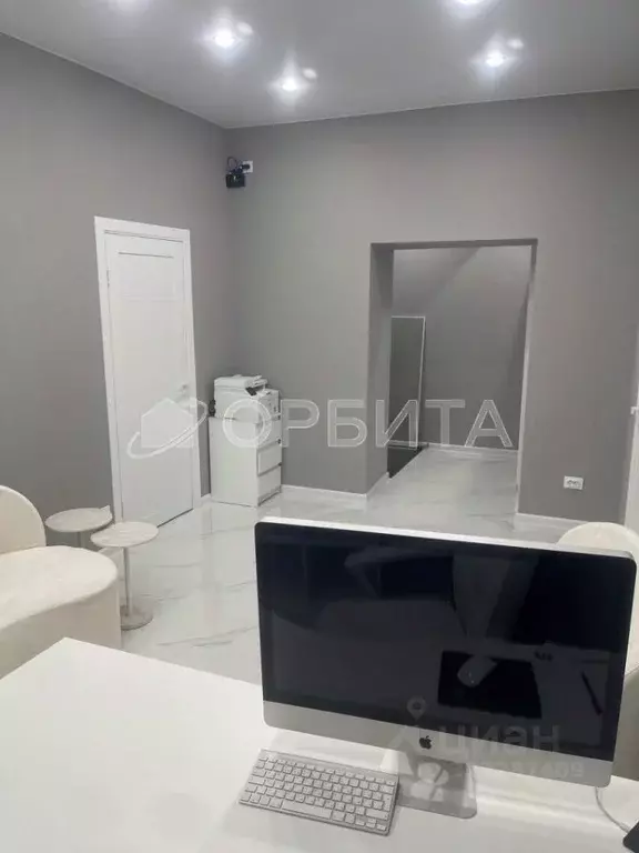 Офис в Тюменская область, Тюмень ул. Республики, 213 (110 м) - Фото 1