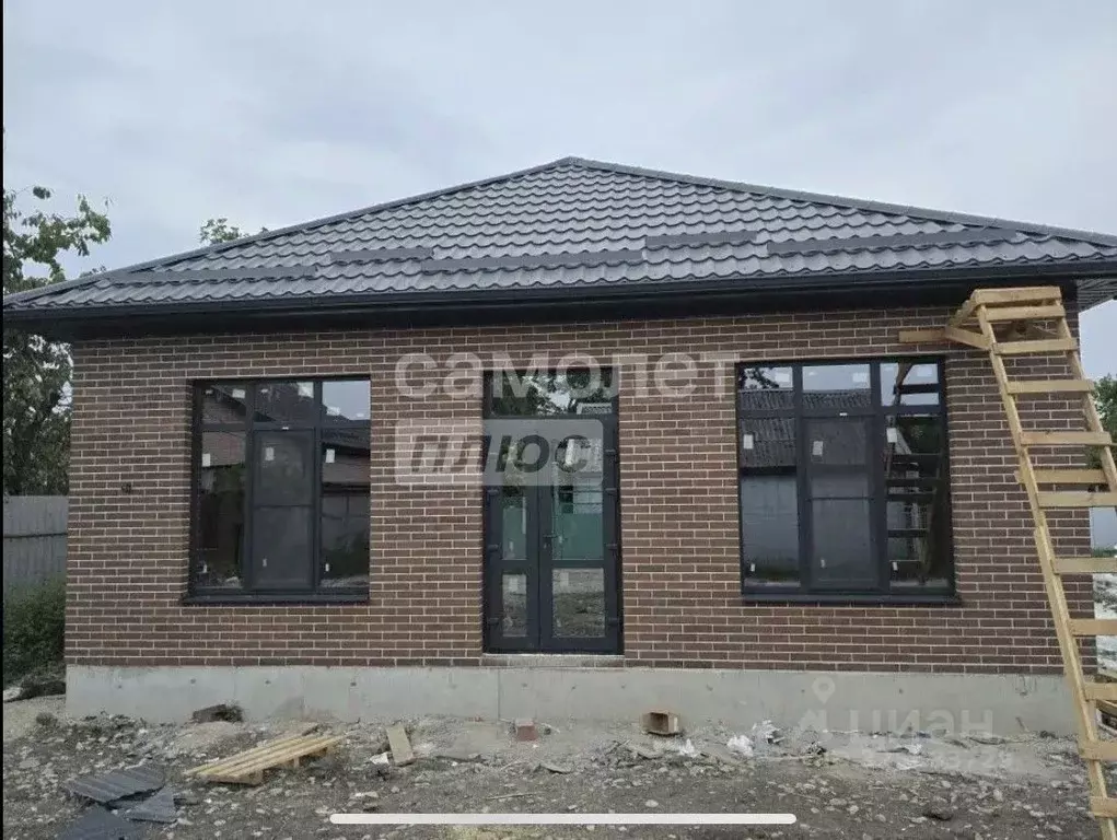 Дом в Краснодарский край, Тимашевск Индустриальный мкр, ул. Рабочая ... - Фото 1