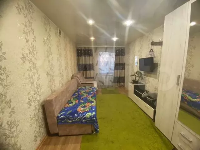 Комната 14,7 м в 6-к., 1/5 эт. - Фото 0