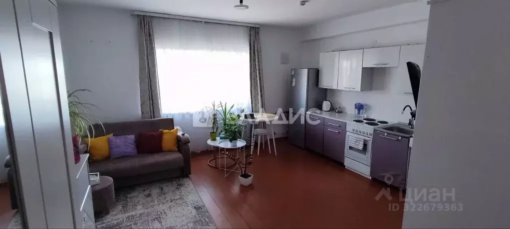 Студия Бурятия, Улан-Удэ 111-й мкр, 34 (25.0 м) - Фото 1