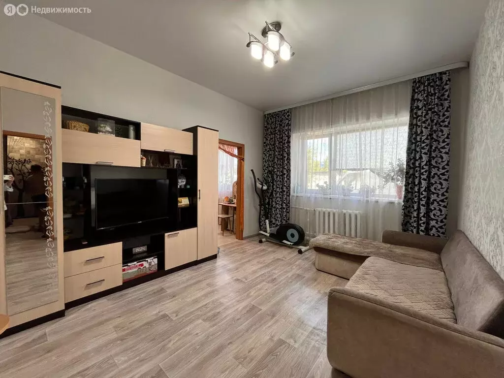 2-комнатная квартира: Ирбит, Пролетарская улица, 72 (42 м) - Фото 1