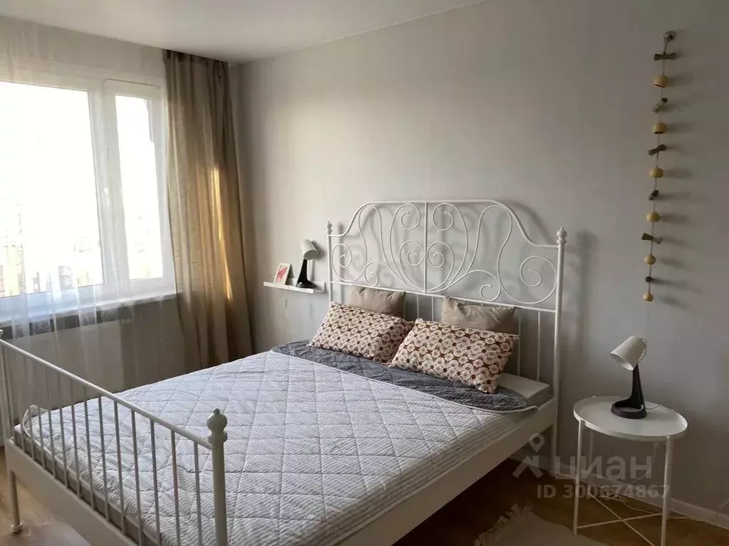 2-к кв. Татарстан, Казань ул. Александра Курынова, 10к1 (50.0 м) - Фото 1