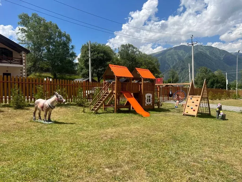 Дом в Карачаево-Черкесия, Теберда Карачаевский городской округ, ... - Фото 1