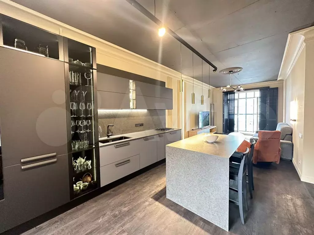 3-к. квартира, 100 м, 5/7 эт. - Фото 0