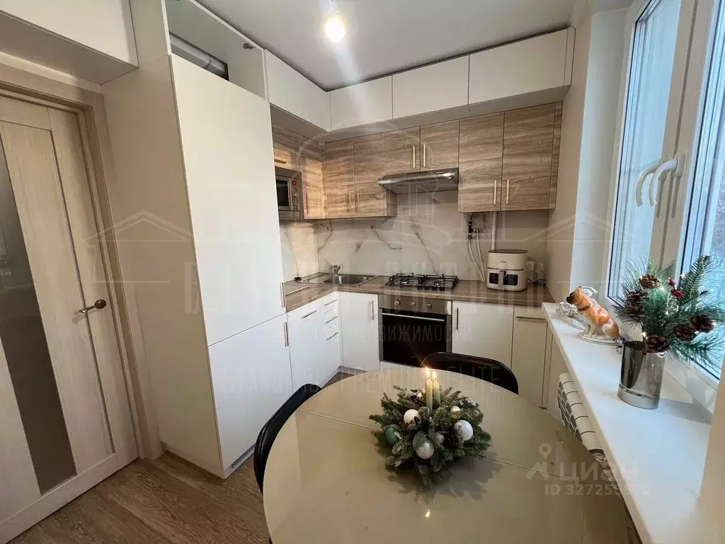 2-к кв. Санкт-Петербург ул. Маршала Захарова, 27К3 (50.0 м) - Фото 1