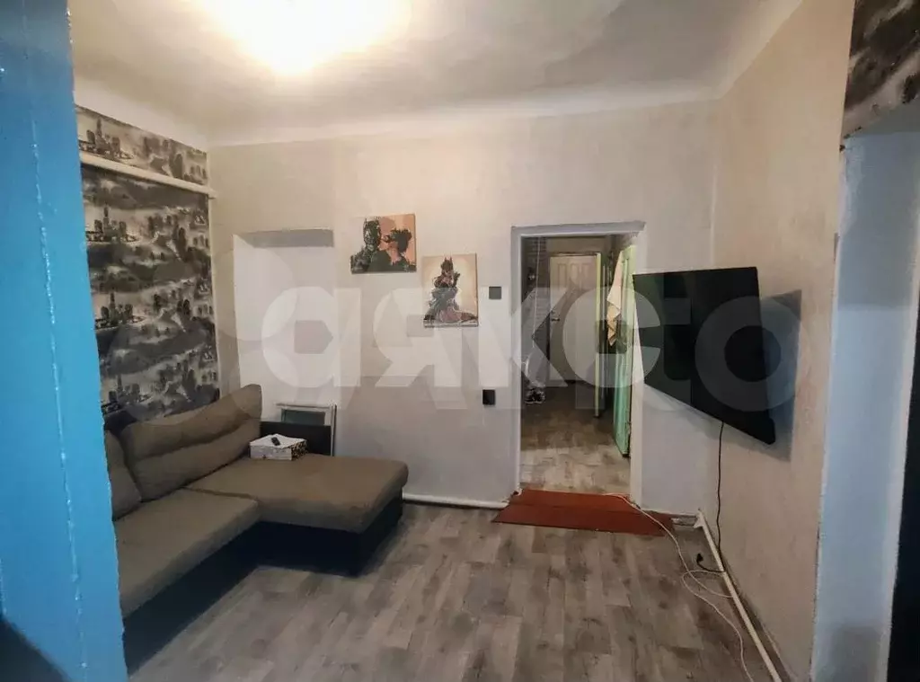 3-к. квартира, 60 м, 1/1 эт. - Фото 1