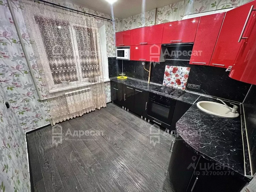 4-к кв. Волгоградская область, Волгоград Семь Ветров мкр, ул. ... - Фото 1