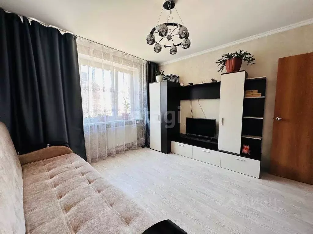 2-к кв. Тюменская область, Тюмень Широтная ул., 168к2 (42.2 м) - Фото 1