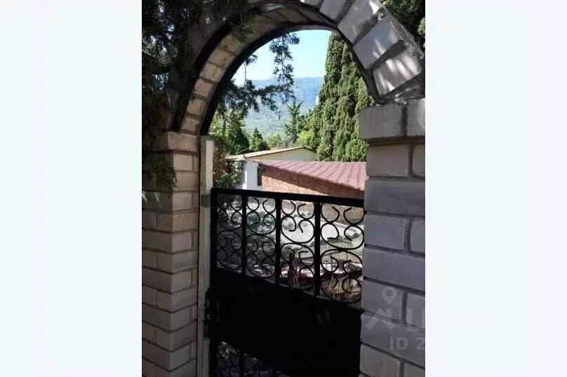 Дом в Крым, Ялта муниципальный округ, Гурзуф пгт ул. Подвойского, 15 ... - Фото 2