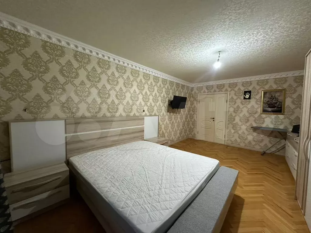 4-к. квартира, 120 м, 2/5 эт. - Фото 0