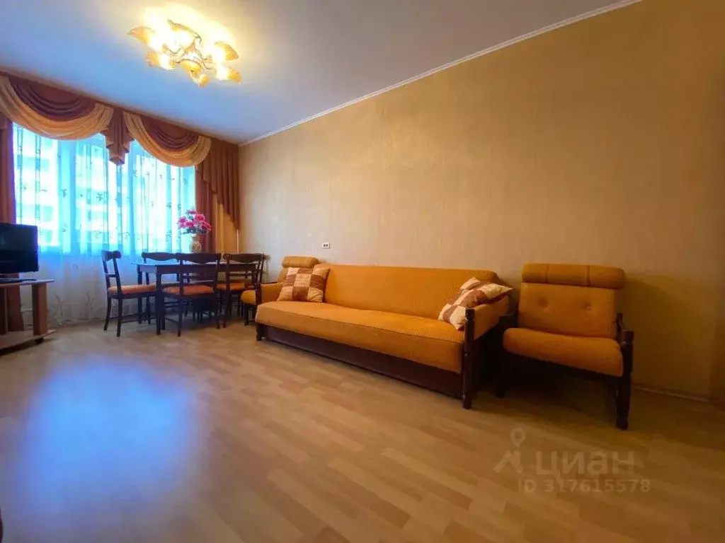 3-к кв. Орловская область, Орел Комсомольская ул., 284 (66.4 м) - Фото 0