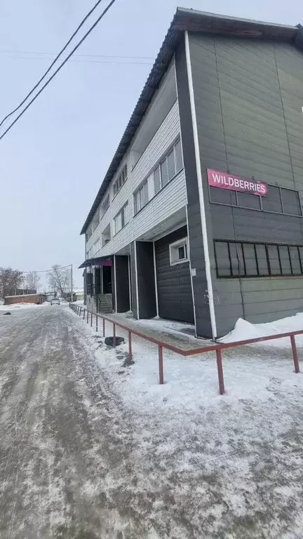 3-к кв. Новосибирская область, Искитим Комсомольская ул., 1А (121.0 м) - Фото 0