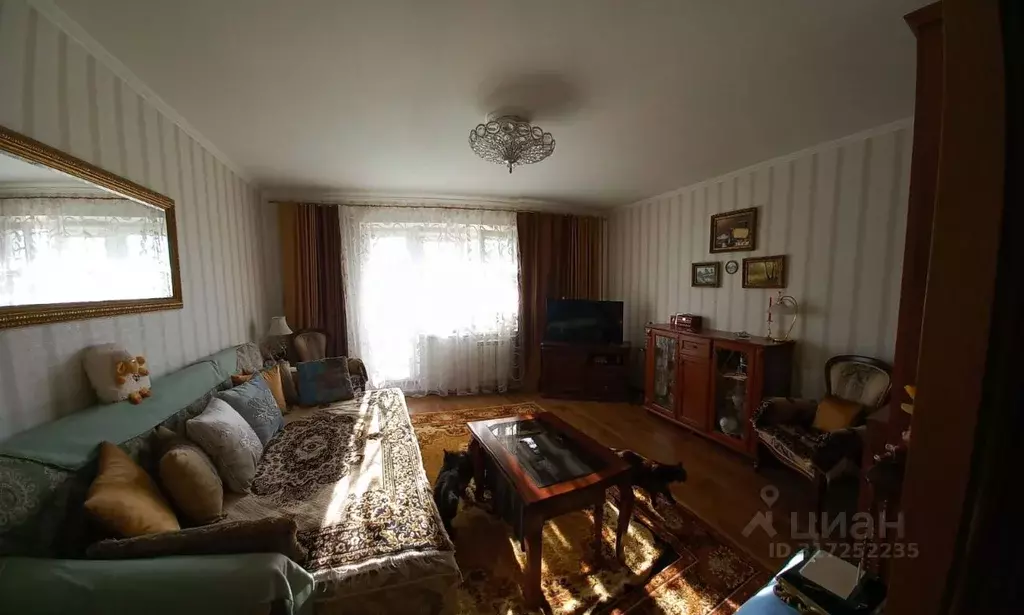 1-к кв. Омская область, Омск ул. 8-я Линия, 219 (40.3 м) - Фото 1