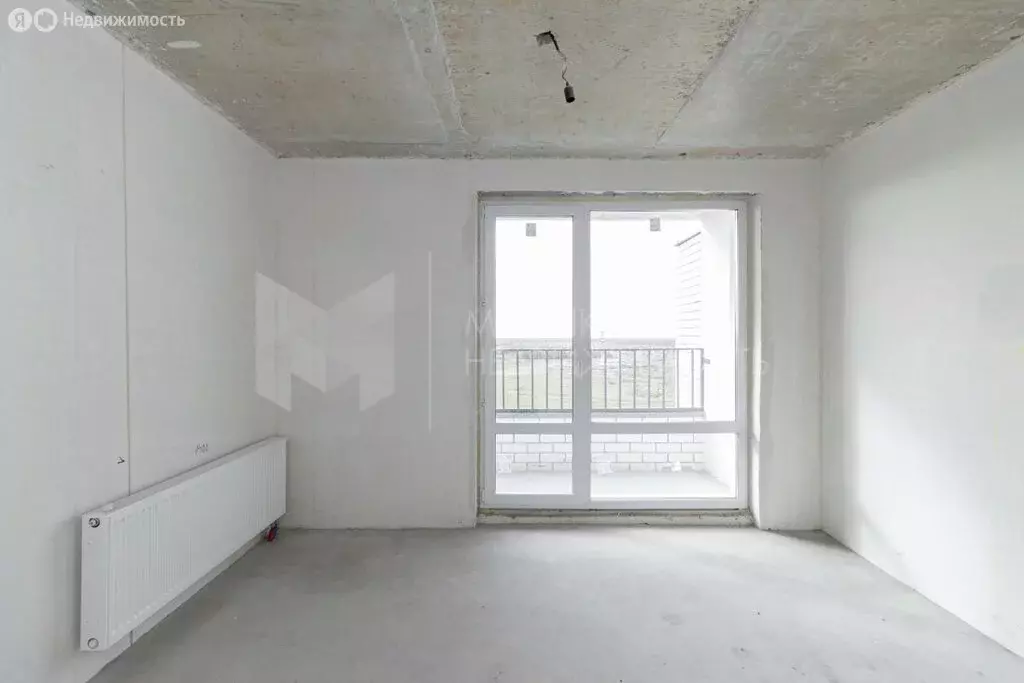 Квартира-студия: Патрушева, улица Петра Ершова, 10 (24 м) - Фото 1