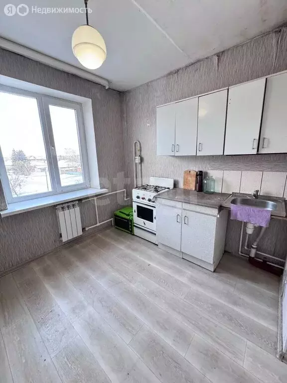 1-комнатная квартира: посёлок Новоомский, улица Николаева, 3 (33.4 м) - Фото 1