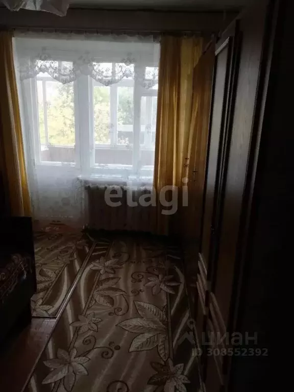 4-к кв. Брянская область, Клинцы пер. Богунского полка, 22 (61.4 м) - Фото 1