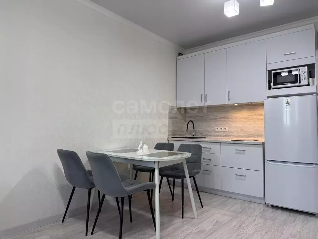 Студия Оренбургская область, Оренбург Уральская ул., 2/19 (30.0 м) - Фото 2