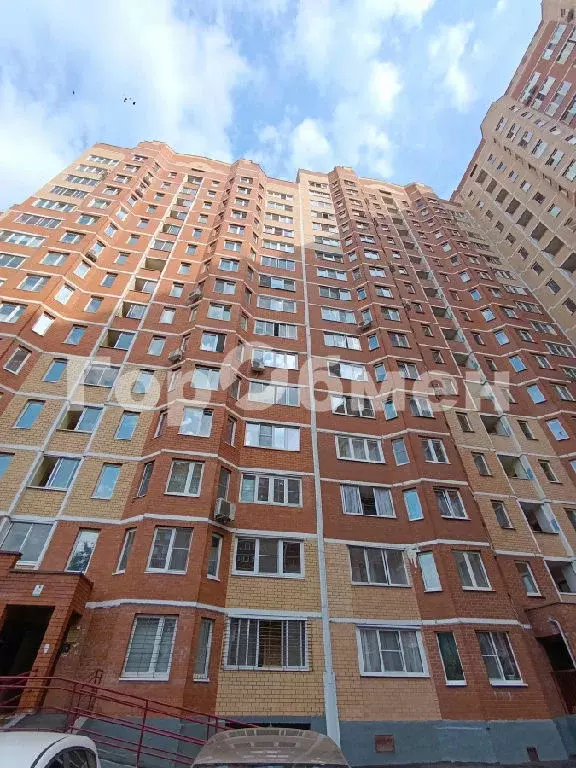 Продается 1-комнатная квартира - Фото 1