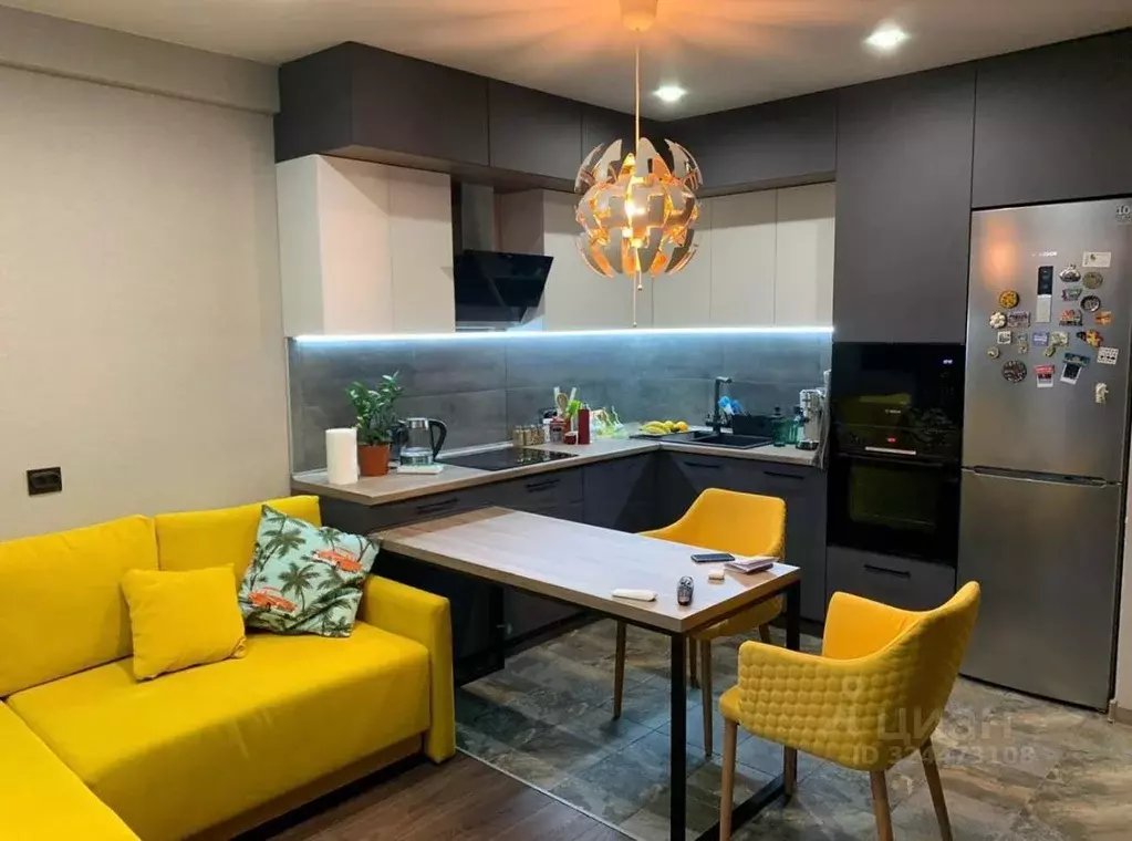 2-к кв. Татарстан, Набережные Челны ул. 2-я Береговая, 35 (45.7 м) - Фото 1