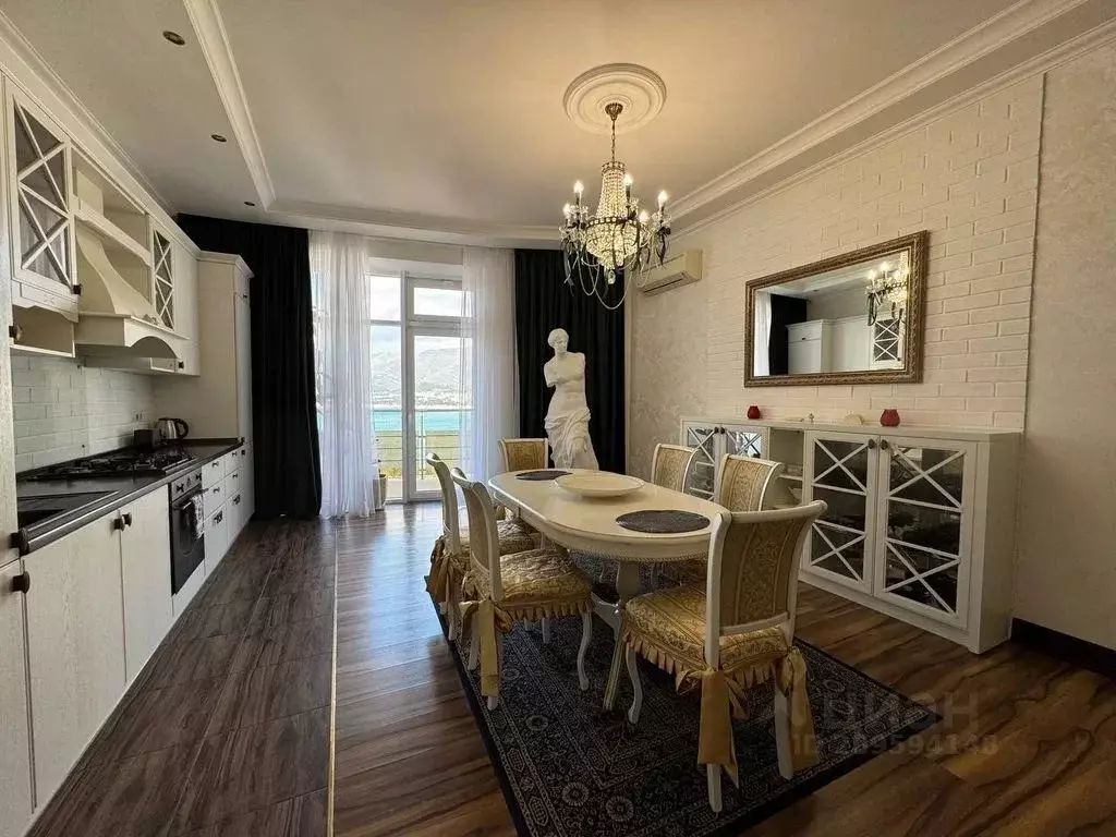 2-к кв. Краснодарский край, Геленджик Красногвардейская ул., 36 (95.0 ... - Фото 1