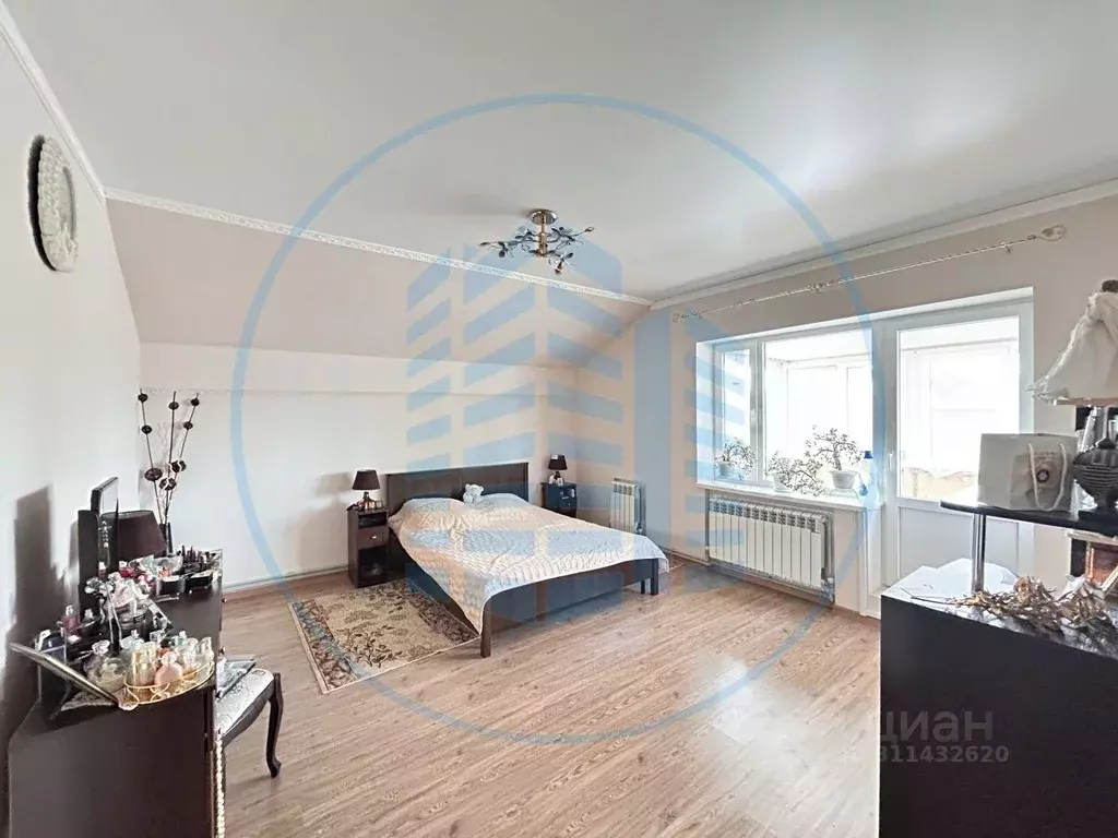 Дом в Ставропольский край, Ессентуки Кисловодская ул. (182 м) - Фото 1