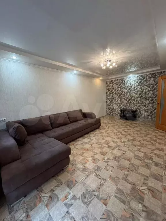 2-к. квартира, 54 м, 1/9 эт. - Фото 0