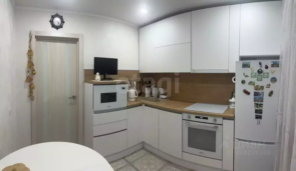2-к кв. Татарстан, Азнакаево ул. Султангалиева, 25Б (47.0 м) - Фото 1