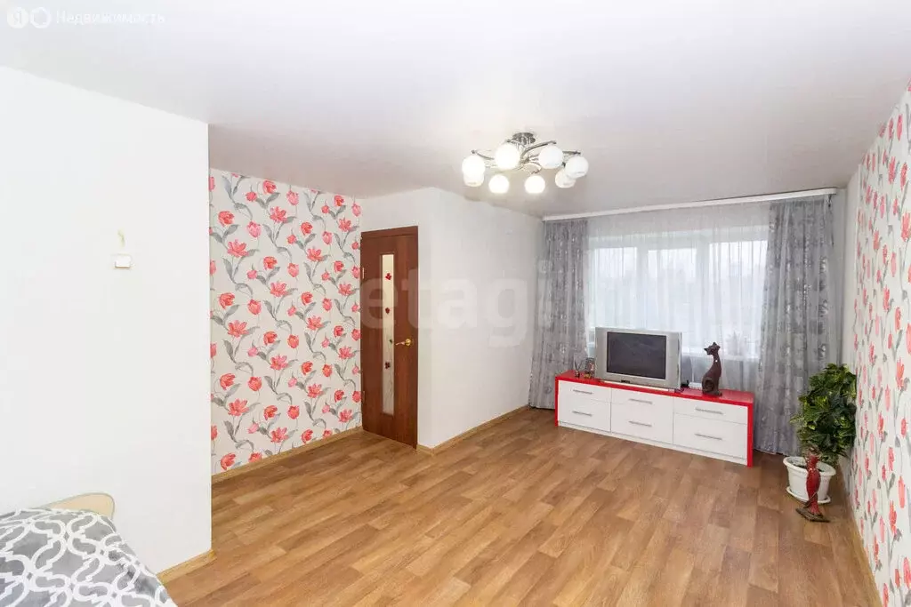 2-комнатная квартира: Тюмень, улица Восстания, 13 (43.3 м) - Фото 2