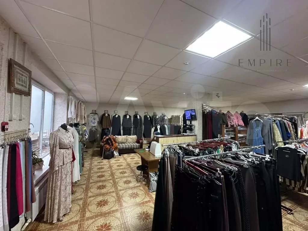 Продам торговое помещение, 200 м - Фото 0