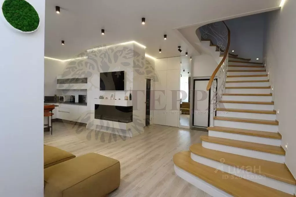 4-к кв. Воронежская область, Воронеж ул. Челюскинцев, 101Б (139.2 м) - Фото 1