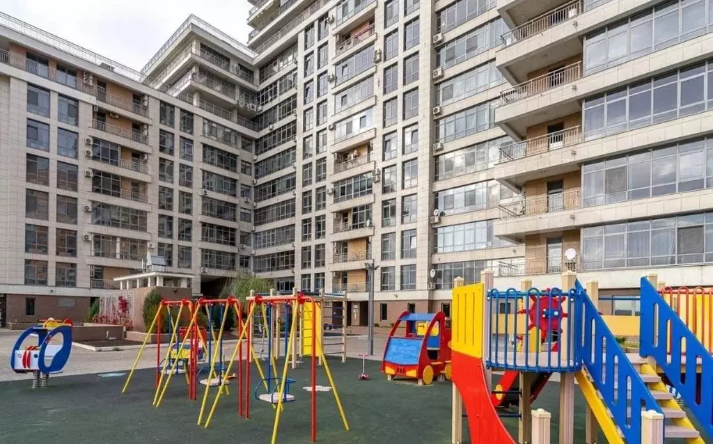 1-к. квартира, 55 м, 10/15 эт. - Фото 1