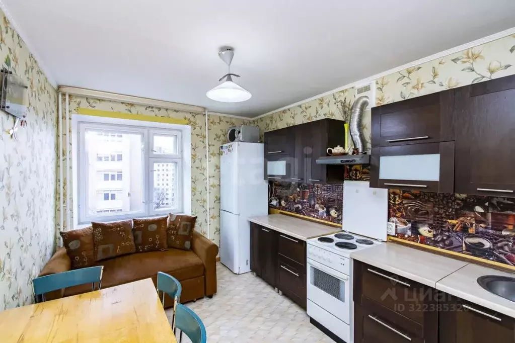 2-к кв. Тюменская область, Тюмень Харьковская ул., 59к3 (60.0 м) - Фото 0