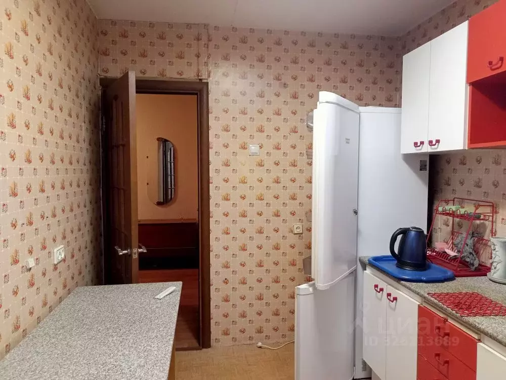 2-к кв. Тюменская область, Тюмень ул. Александра Матросова, 1 (50.0 м) - Фото 2