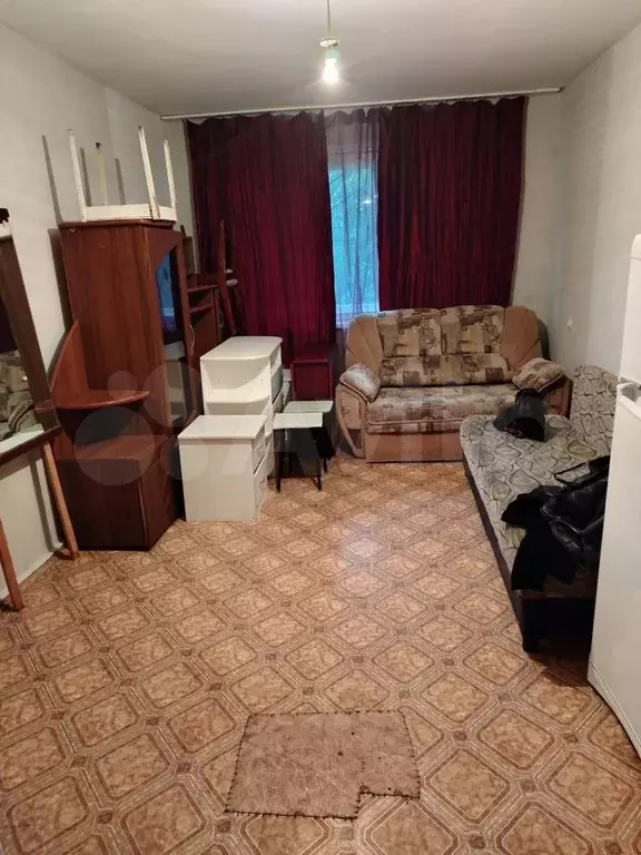 Комната 17,5 м в 3-к., 1/5 эт. - Фото 1