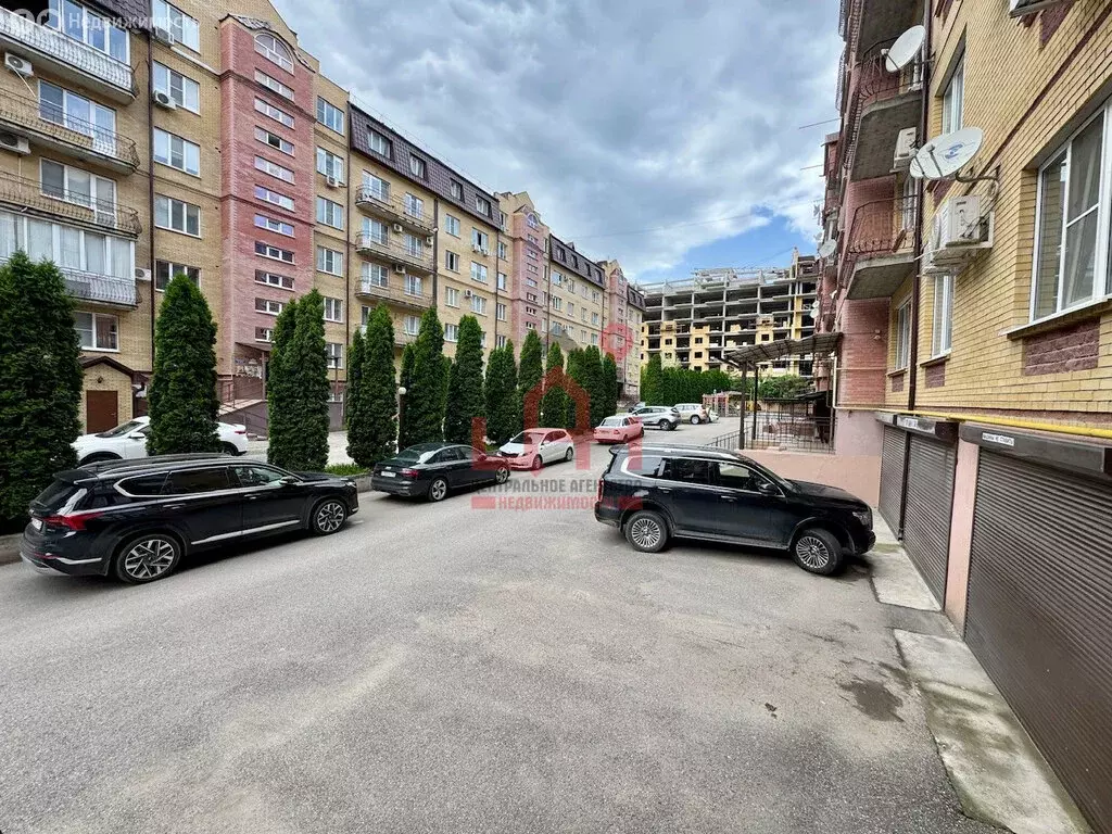 2-комнатная квартира: Ессентуки, улица Орджоникидзе, 84к2 (81.9 м) - Фото 0
